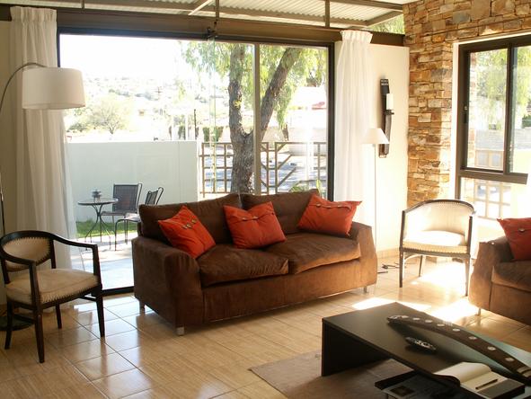 Elegant Guesthouse - sitting area